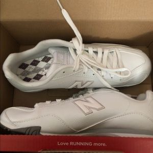 New Balance white tennis shoes. Worn once. Size 7